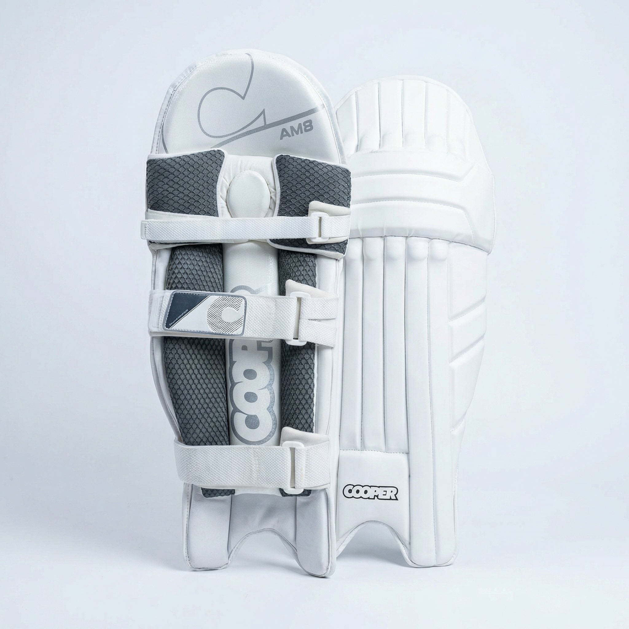 Cooper Cricket AM8 - ADULT