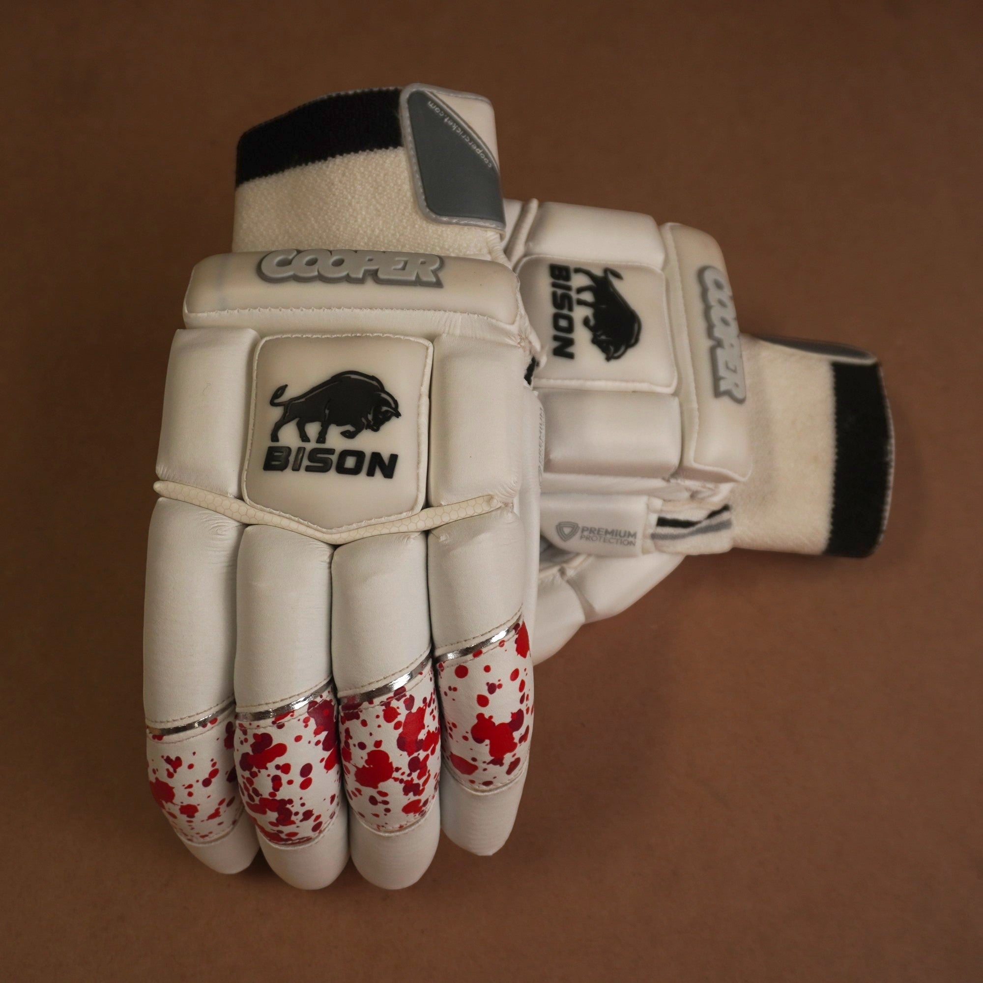 JB EDITION 24 CRICKET GLOVES
