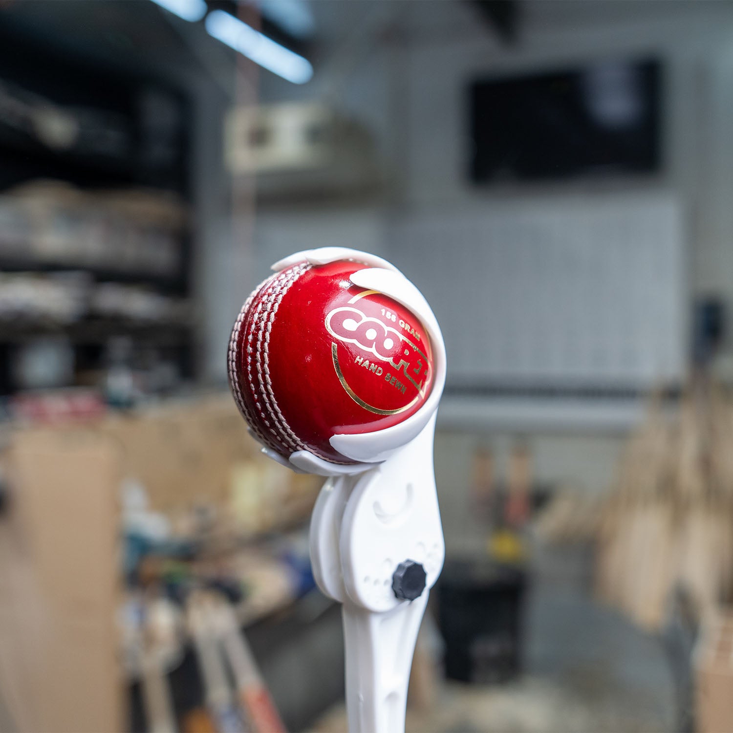 COOPER BALL THROWER
