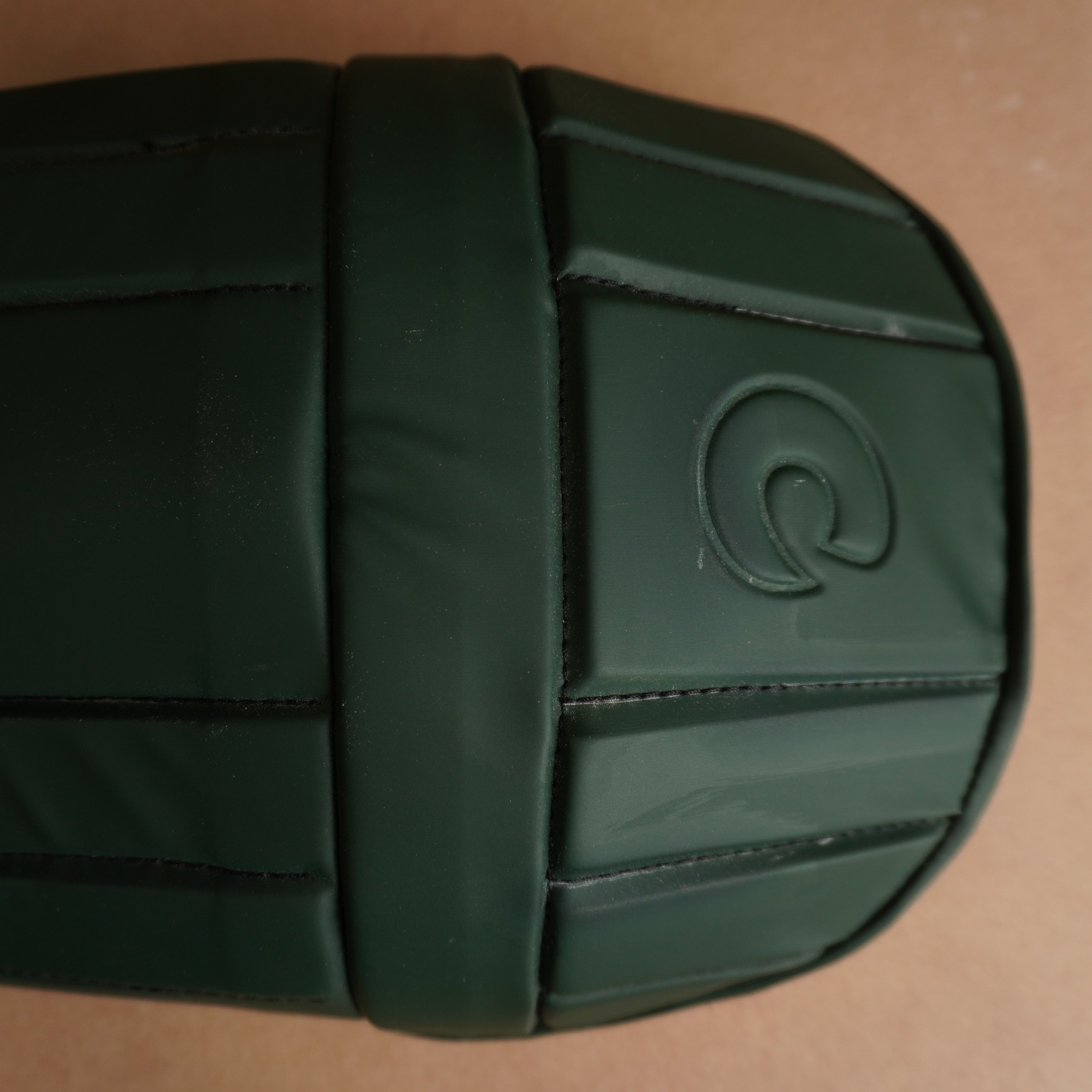 K5 WICKET KEEPING PADS - BOTTLE GREEN - ADULT