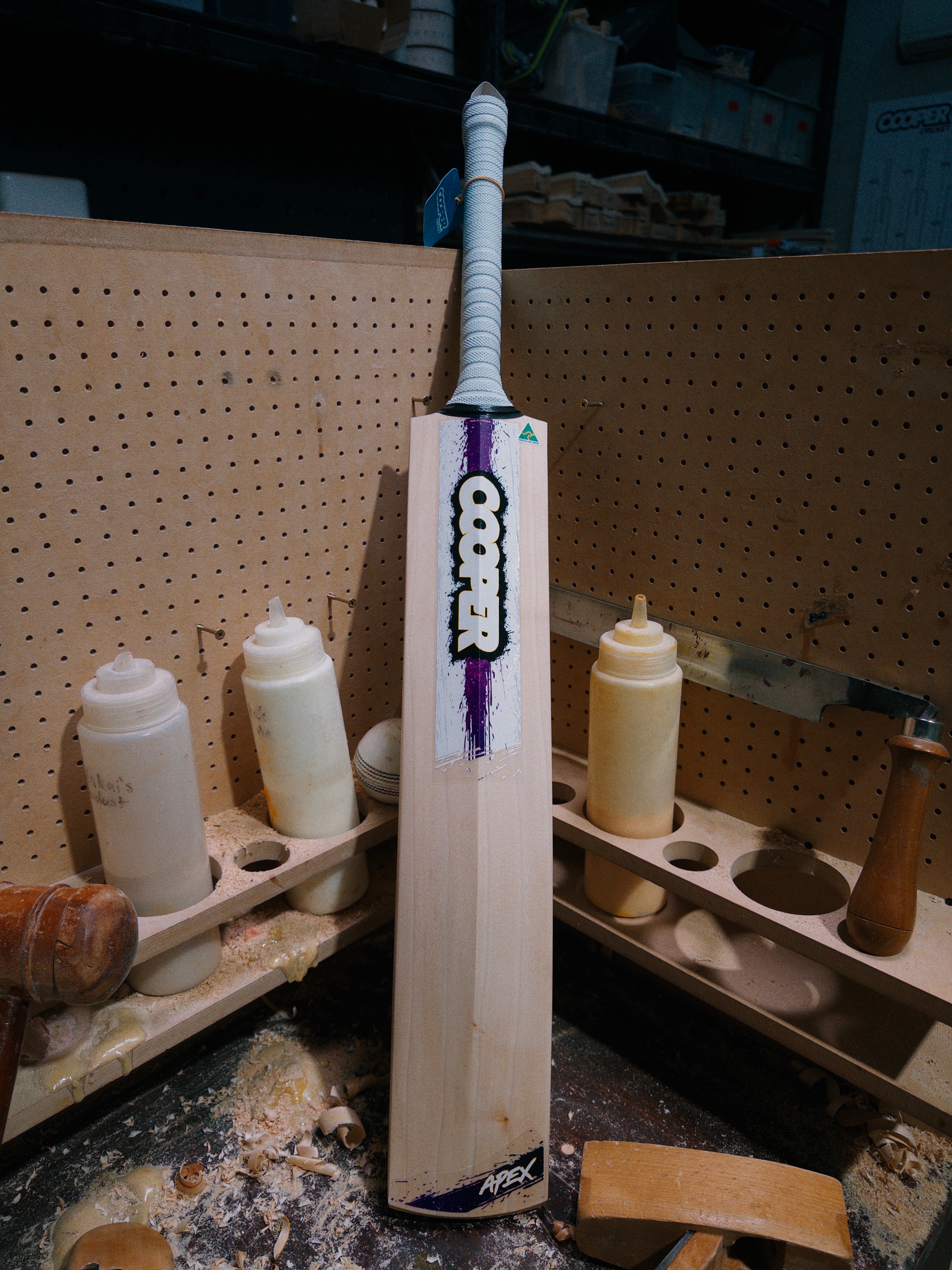 Apex Preformance Short-Handle