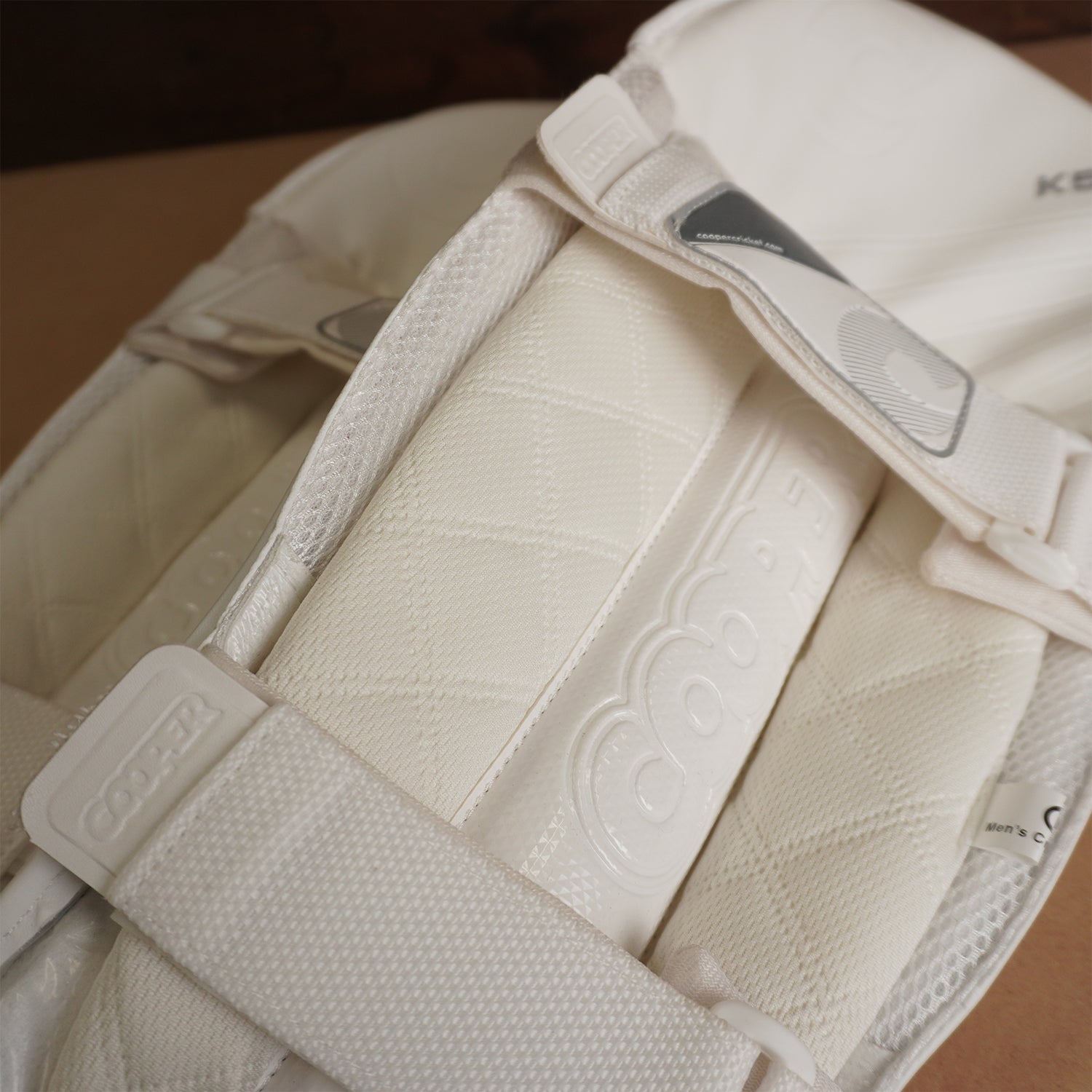 K5 WICKET KEEPING PADS - ADULT