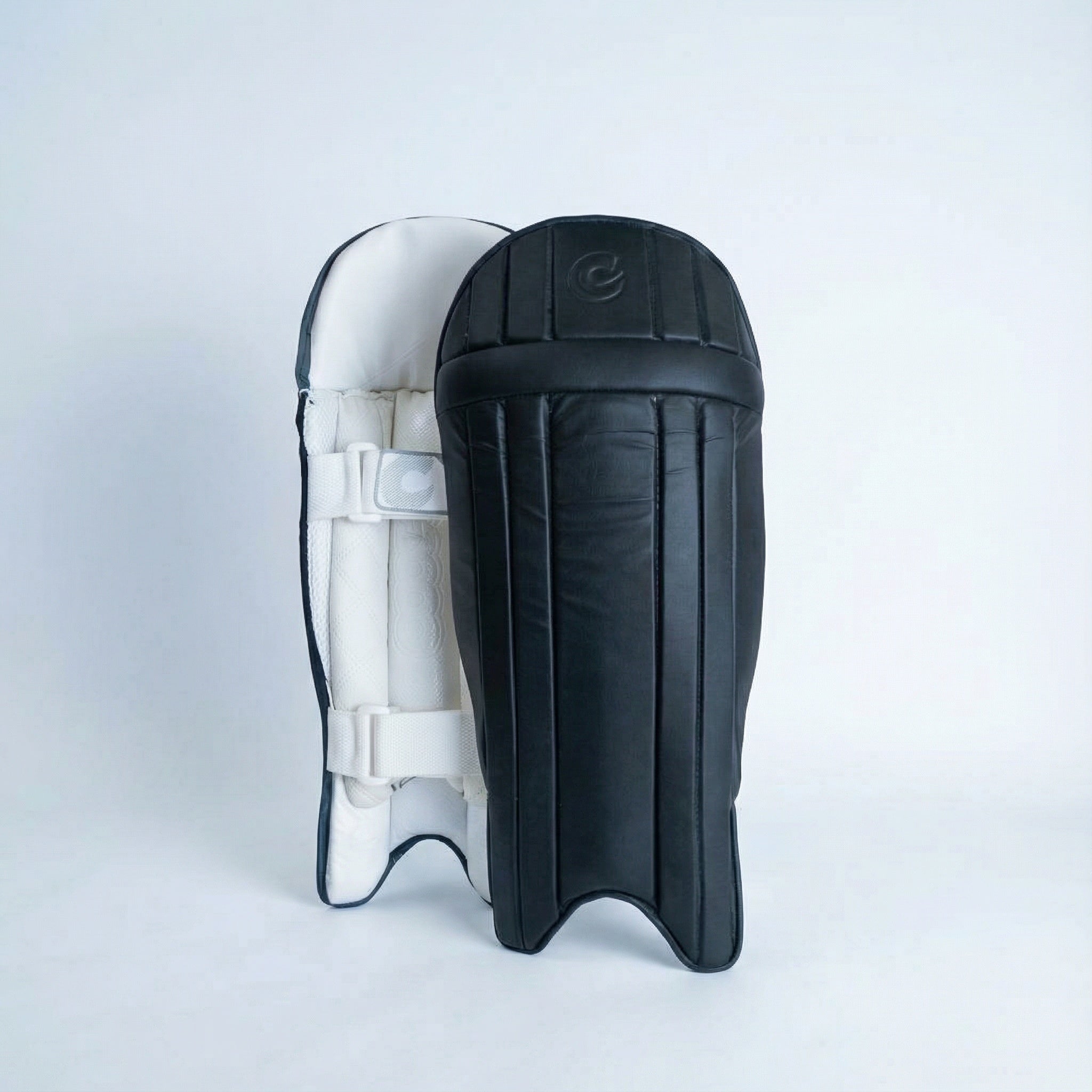 K5 WICKET KEEPING PADS - BLACK - ADULT