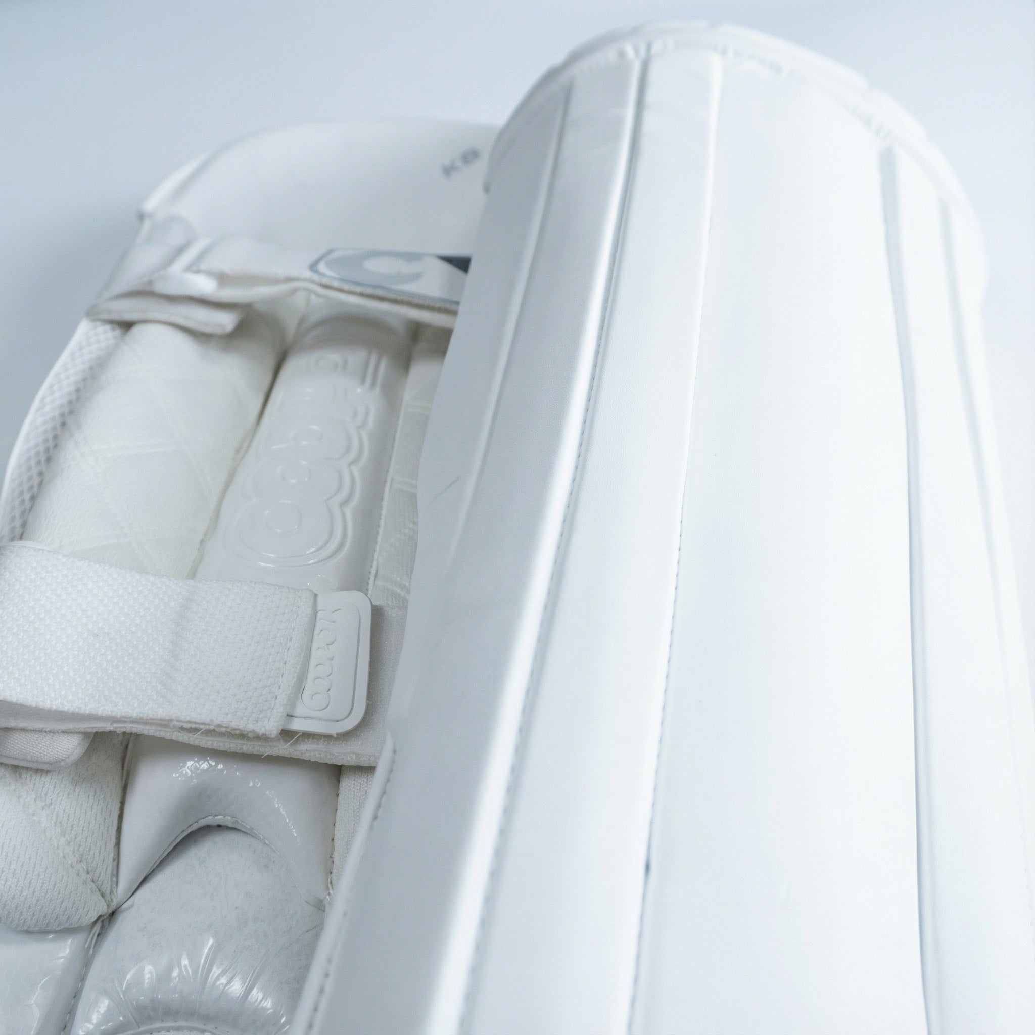K5 WICKET KEEPING PADS - ADULT