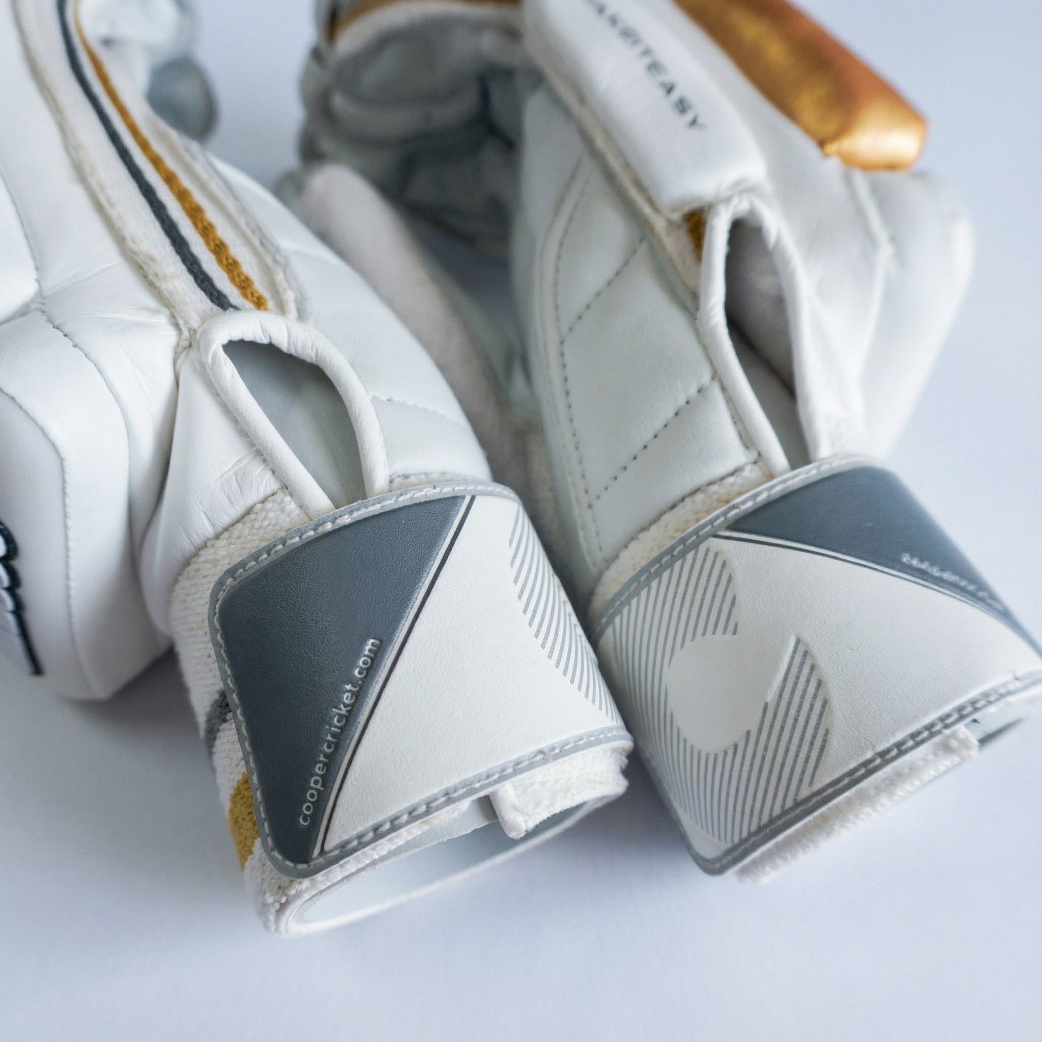KING GLOVES 2024/25