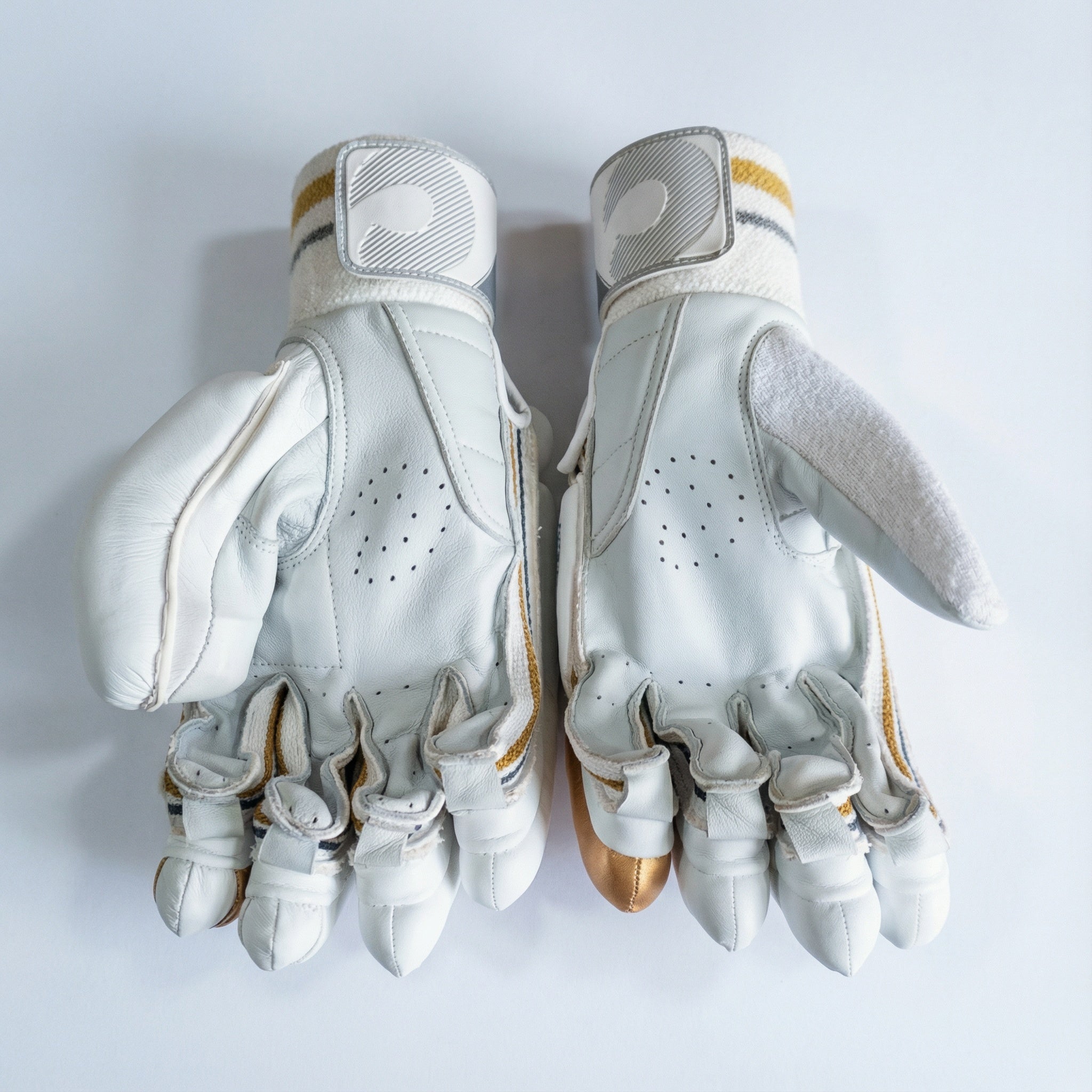KING GLOVES 2024/25