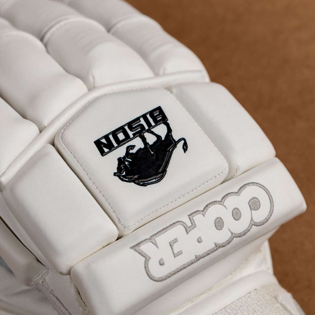 BISON GLOVES - Cooper Cricket