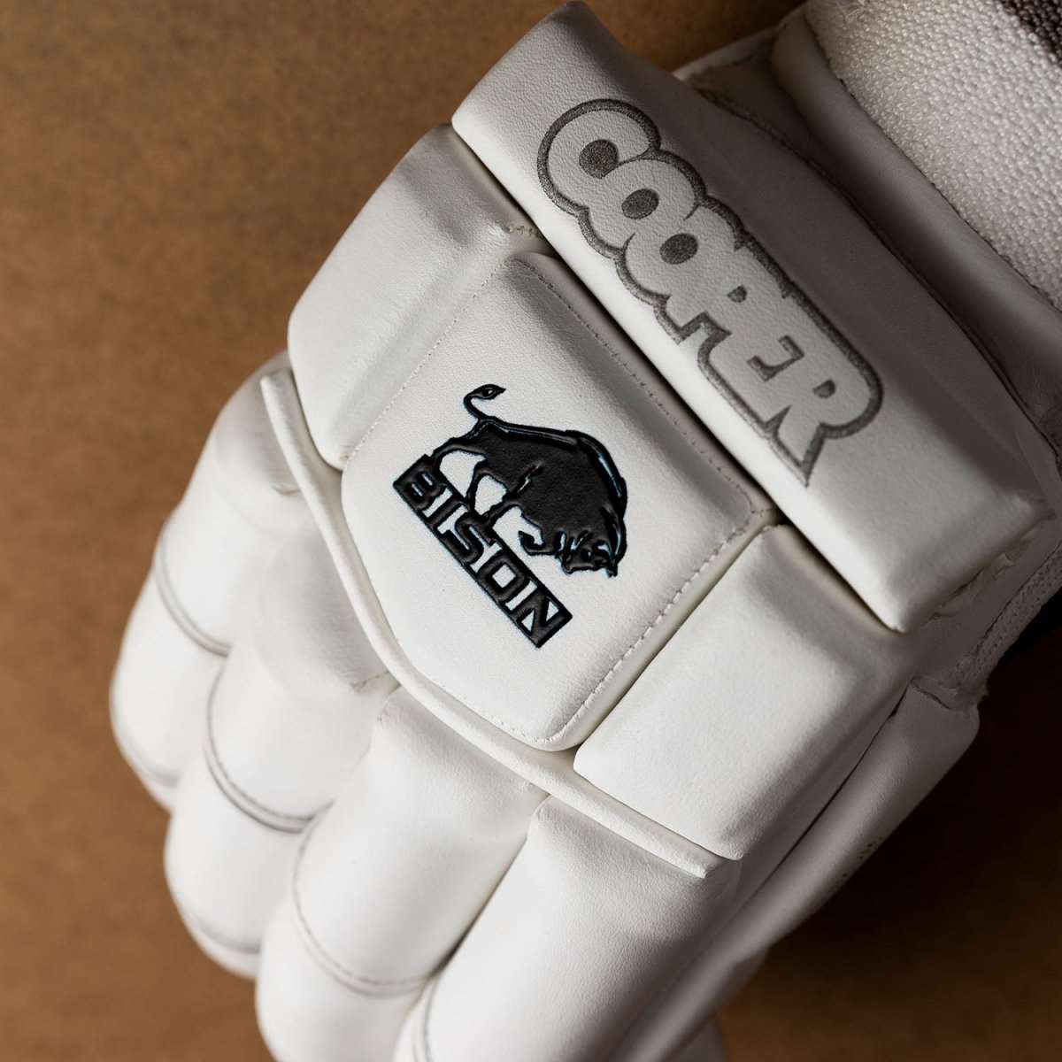 BISON GLOVES - Cooper Cricket