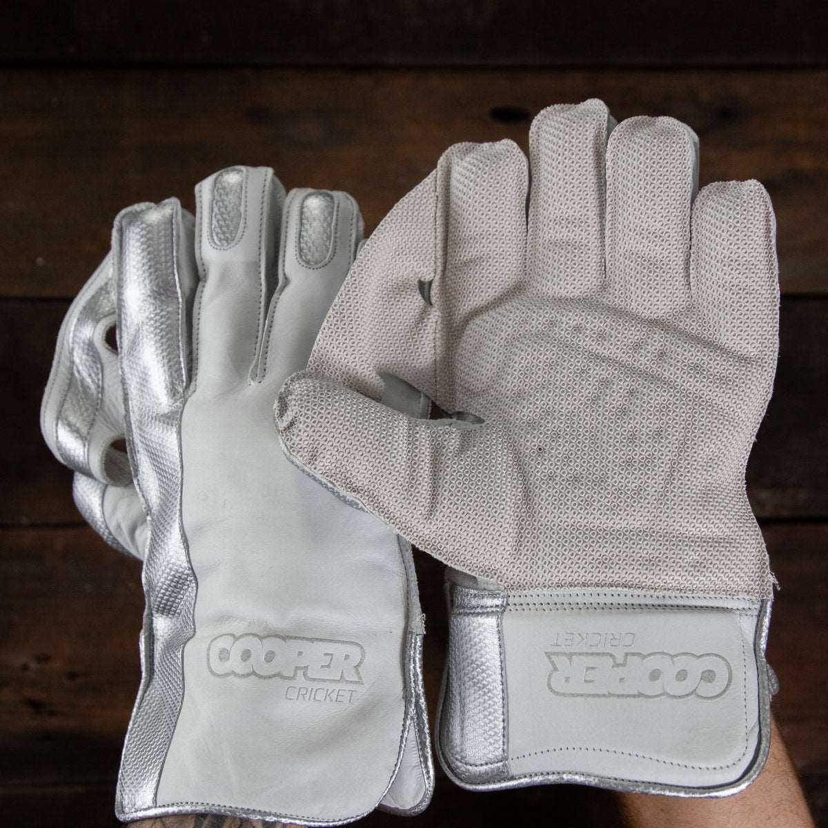 KEEPING GLOVES - Cooper Cricket