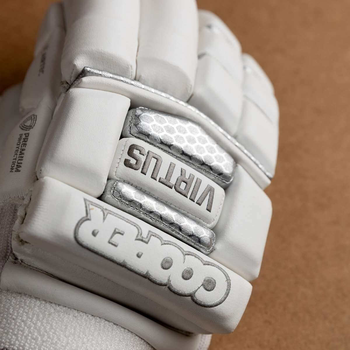 VIRTUS GLOVES - Cooper Cricket