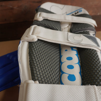 Cooper Cricket AM9 Pads - Royal Blue - Adult image 4