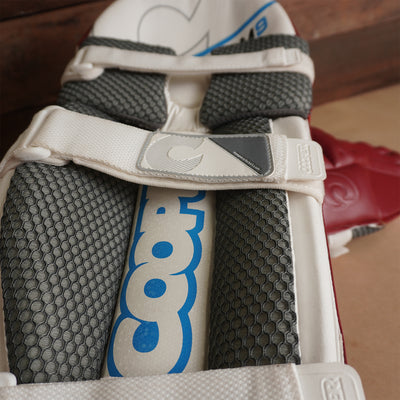 Cooper Cricket AM9 Pads - Maroon - Adult image 4
