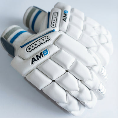 Cooper Cricket AM9 Gloves image 3