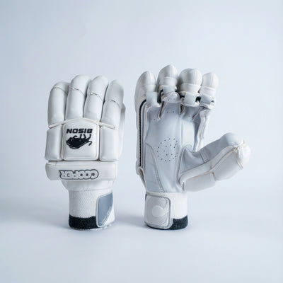 Cooper Cricket Bison 24 Cricket Gloves