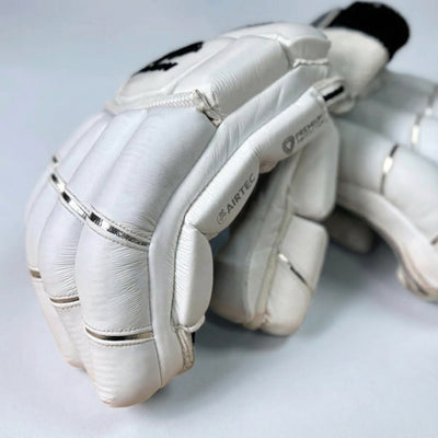 Cooper Cricket Cooper Bison 24 Cricket Gloves image 11