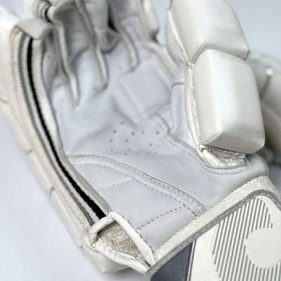 Cooper Cricket Cooper Bison 24 Cricket Gloves image 10