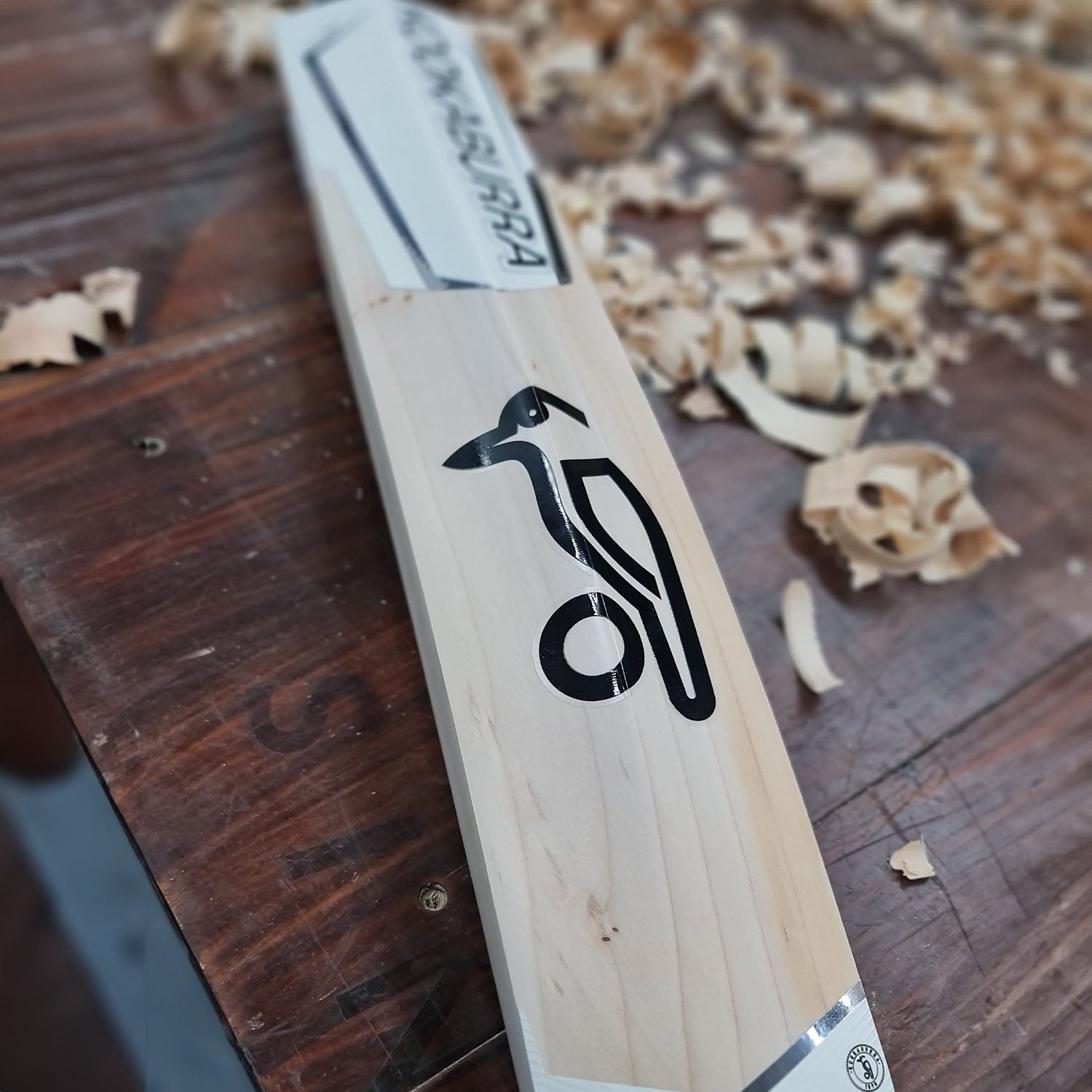 VINTAGE CRICKET BAT REPAIR