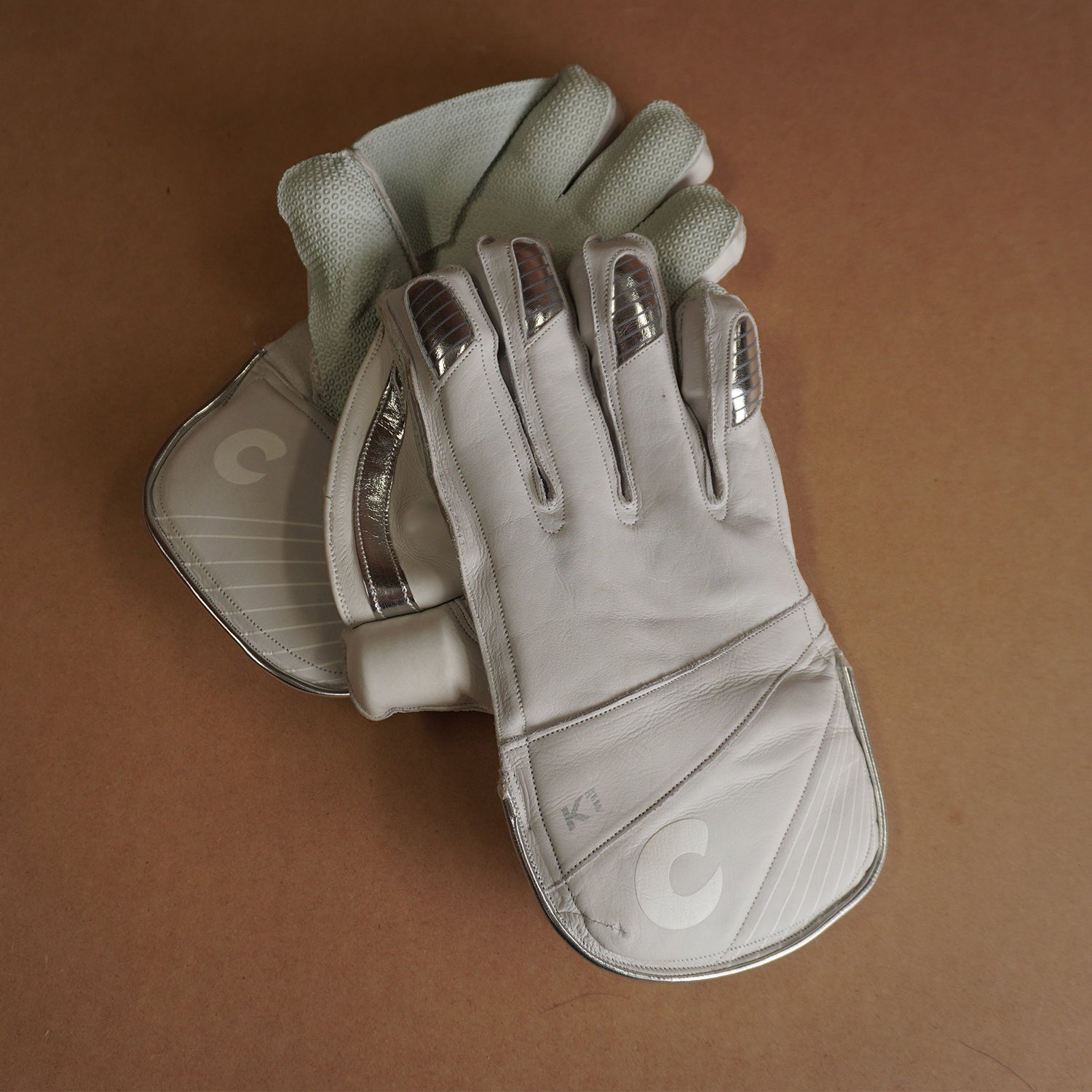 K1 WICKET KEEPING GLOVES