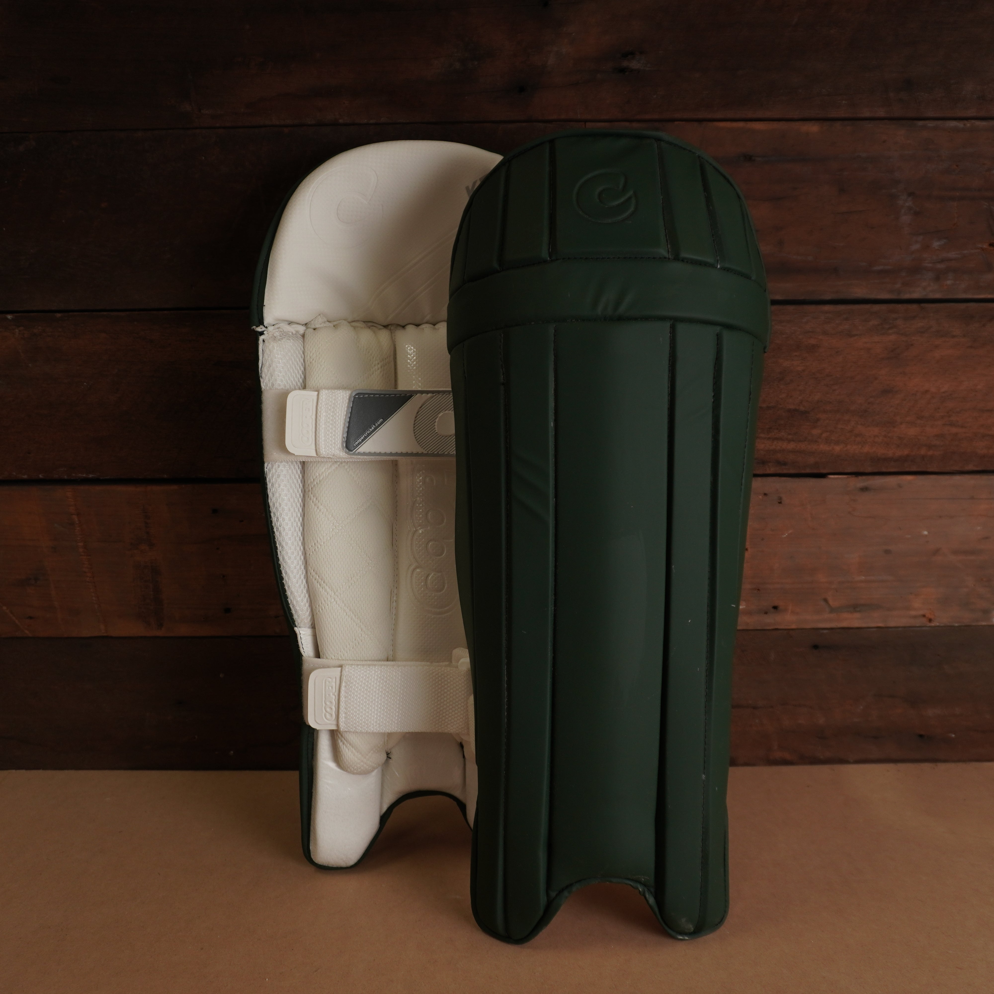 K5 WICKET KEEPING PADS - BOTTLE GREEN - ADULT