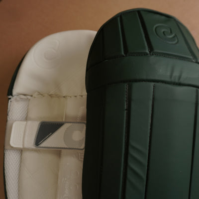 Cooper Cricket K5 WICKET KEEPING PADS - BOTTLE GREEN - ADULT image 2