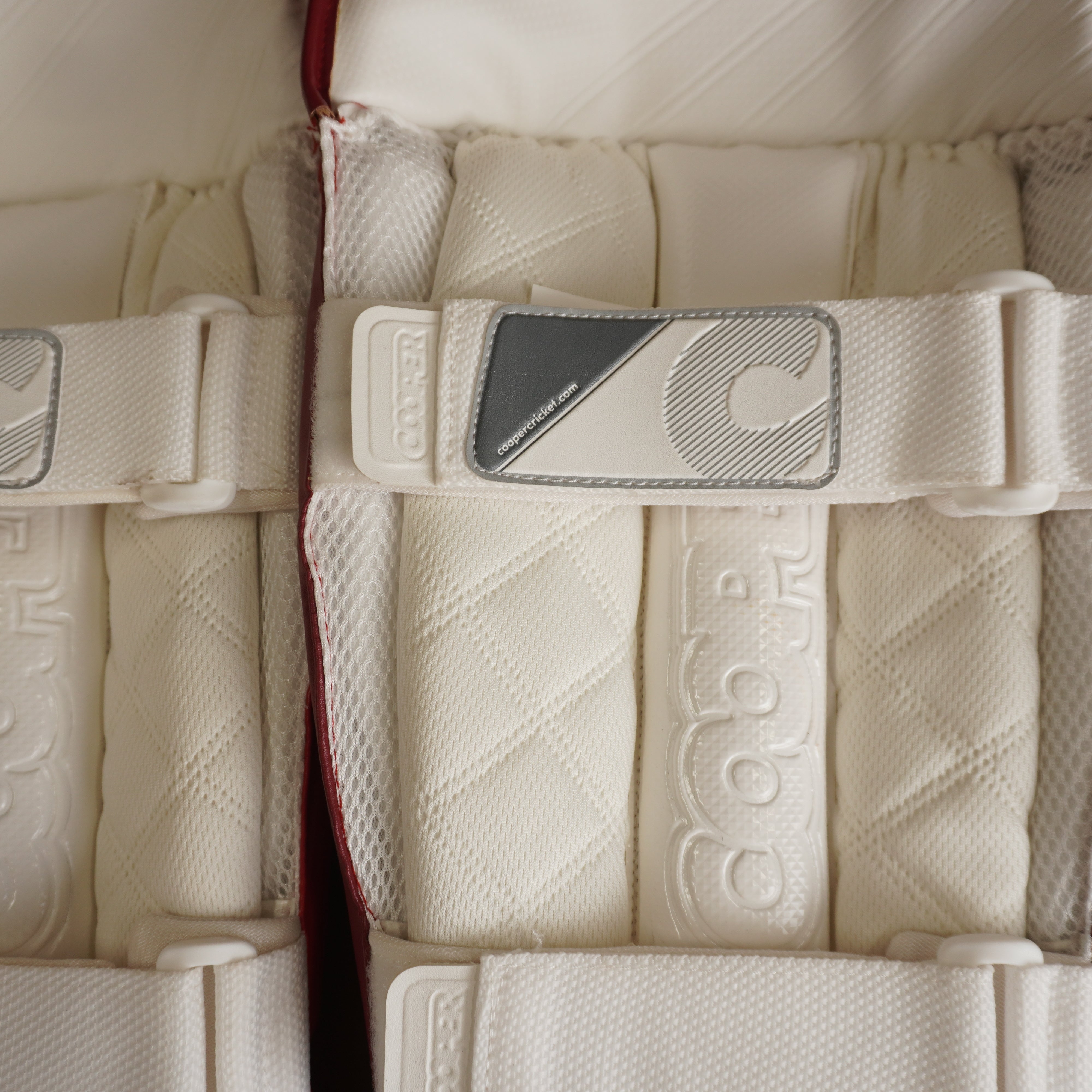 K5 WICKET KEEPING PADS - MAROON - ADULT