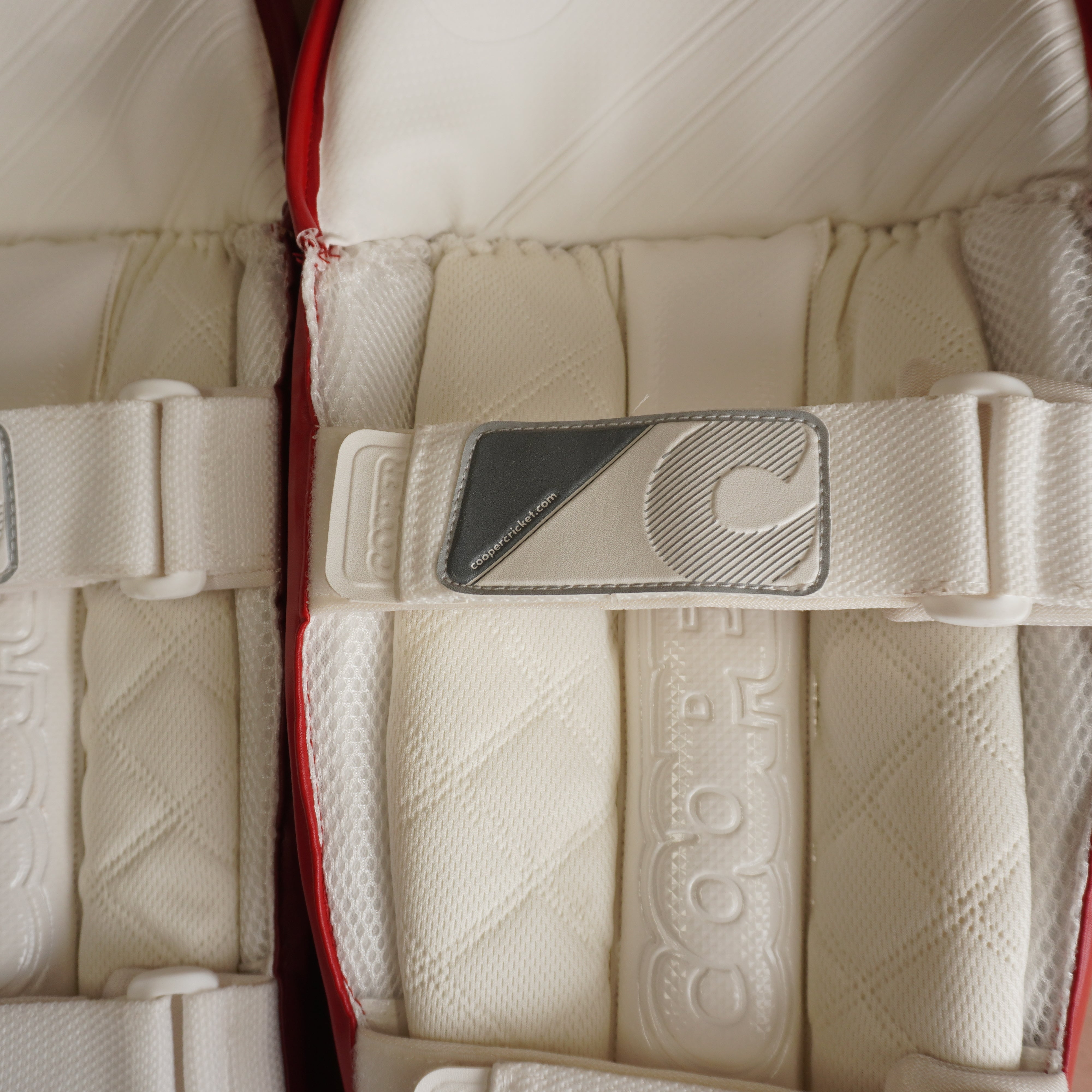 K5 WICKET KEEPING PADS - RED - ADULT