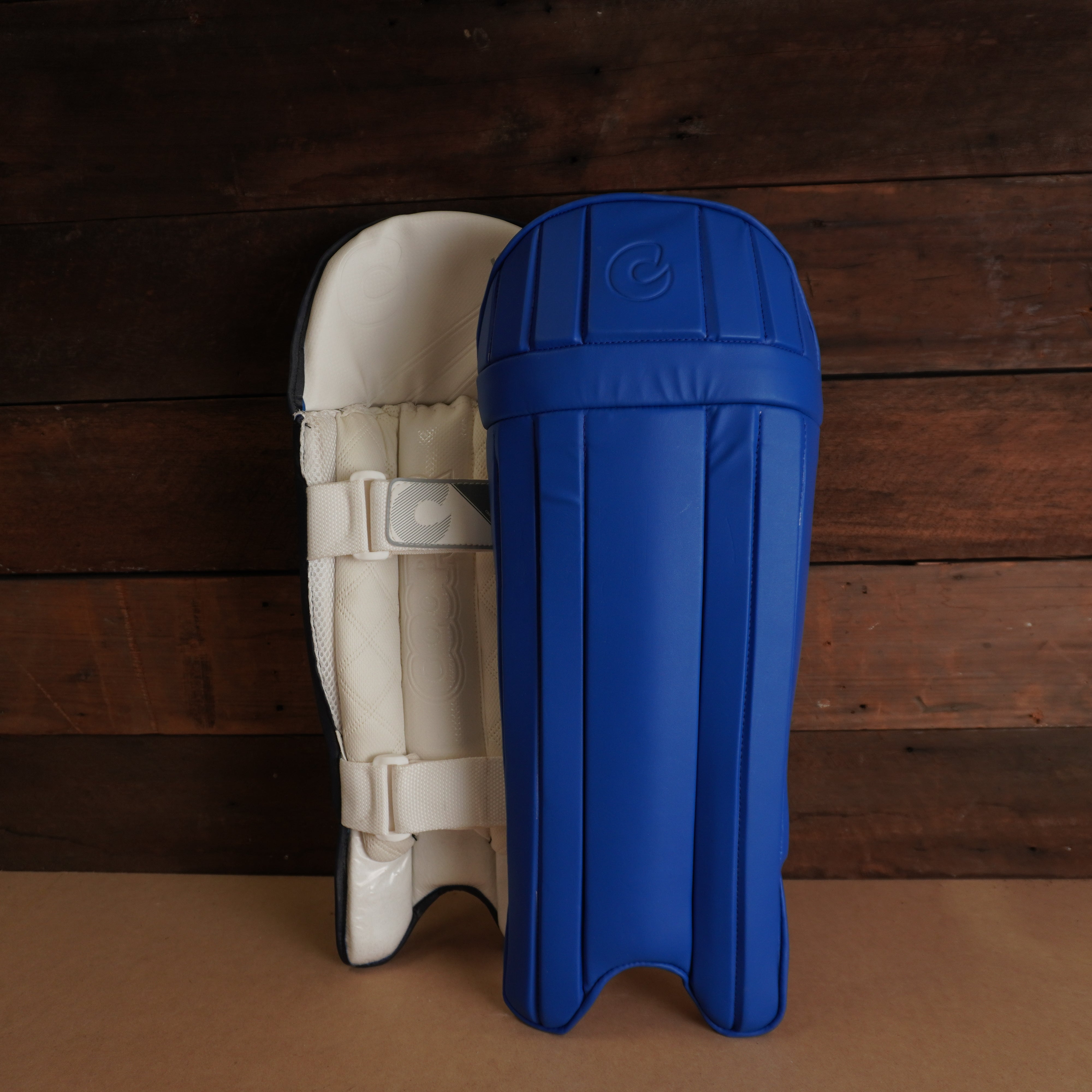 K5 WICKET KEEPING PADS - ROYAL BLUE - ADULT