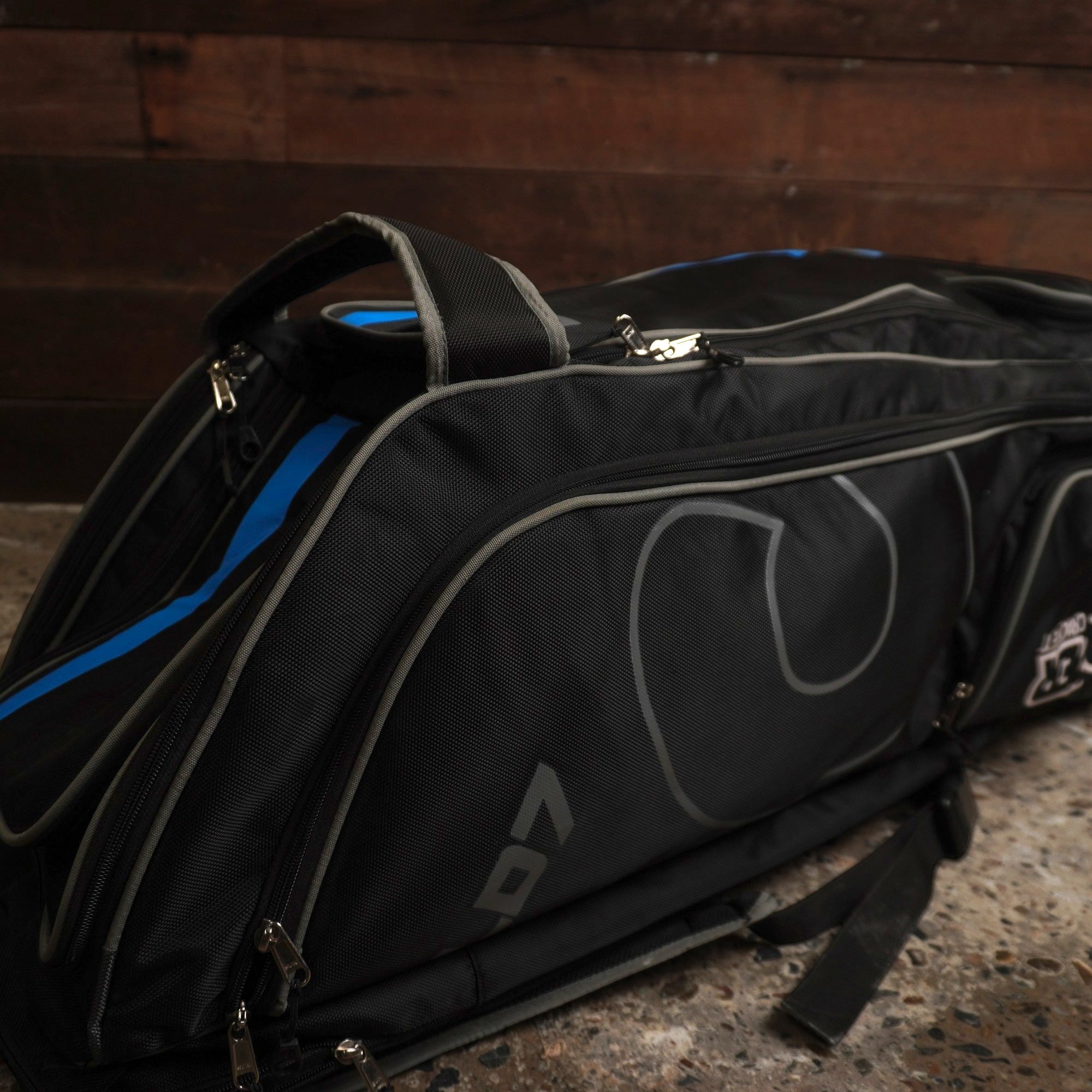 LD7 CRICKET BAG