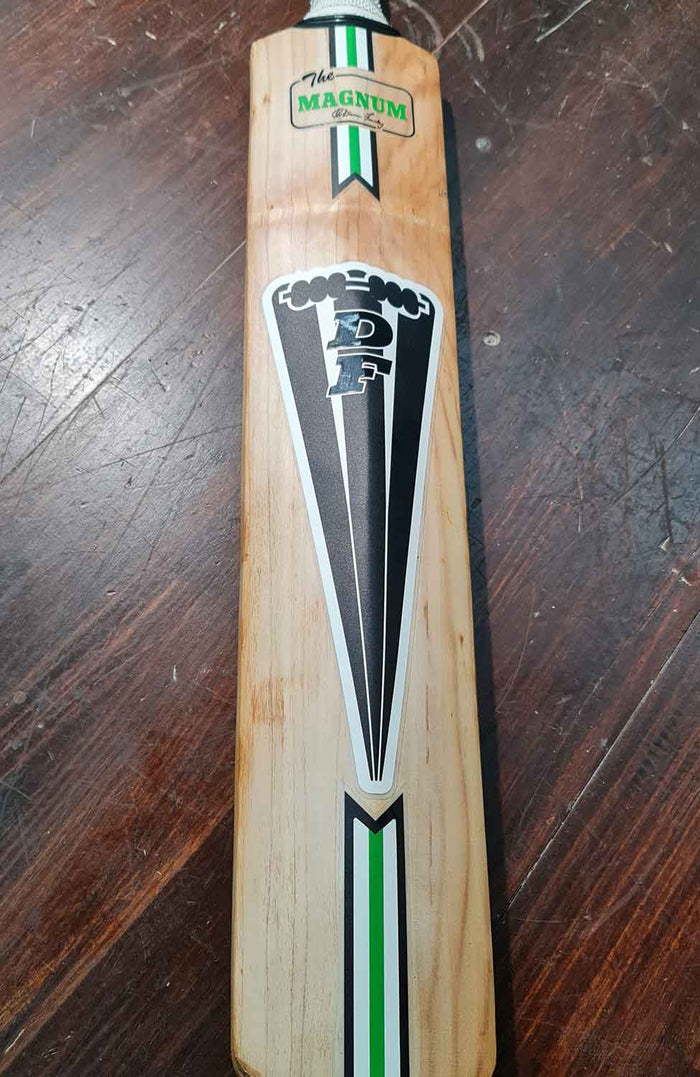 Duncan Fearnley Magnum