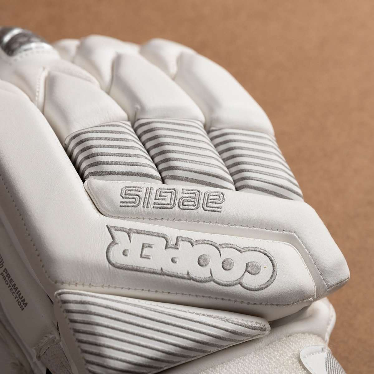 AEGIS GLOVES - Cooper Cricket