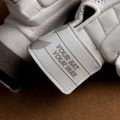 VIRTUS GLOVES - Cooper Cricket