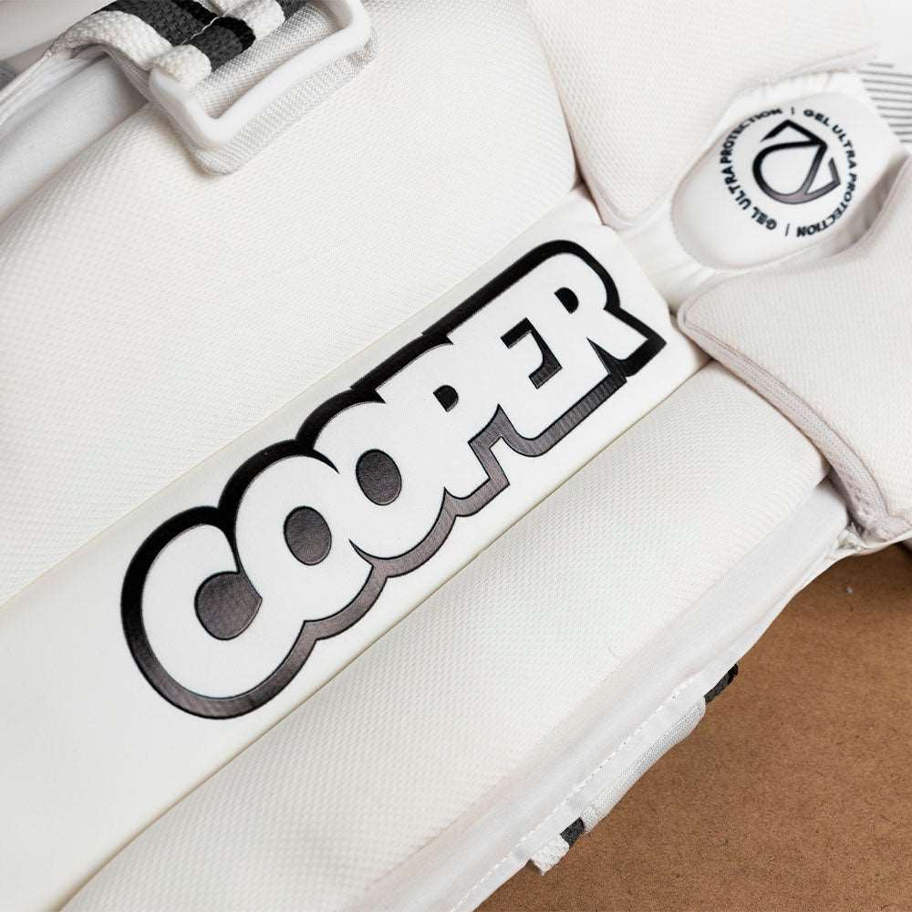 VIRTUS PADS - Cooper Cricket